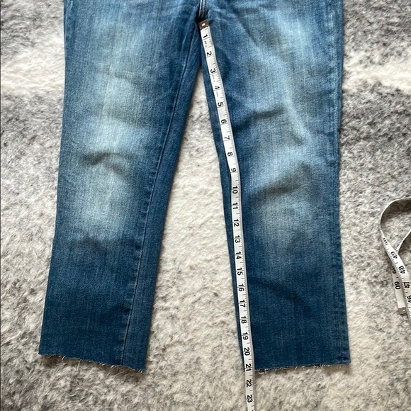 Driftwood Blue Jeans - Picture 3 of 8